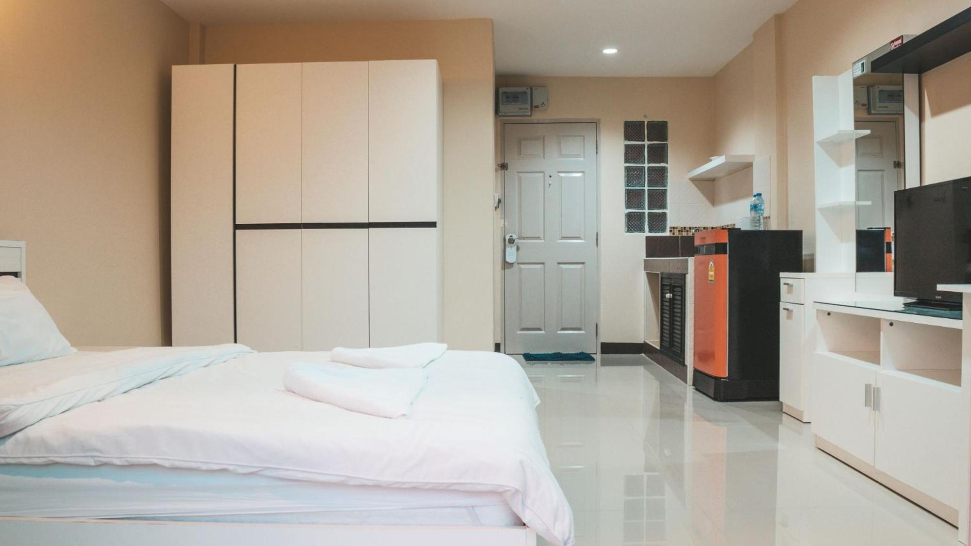 Nattidaplace Hotel Chiangmai 치앙마이 외부 사진